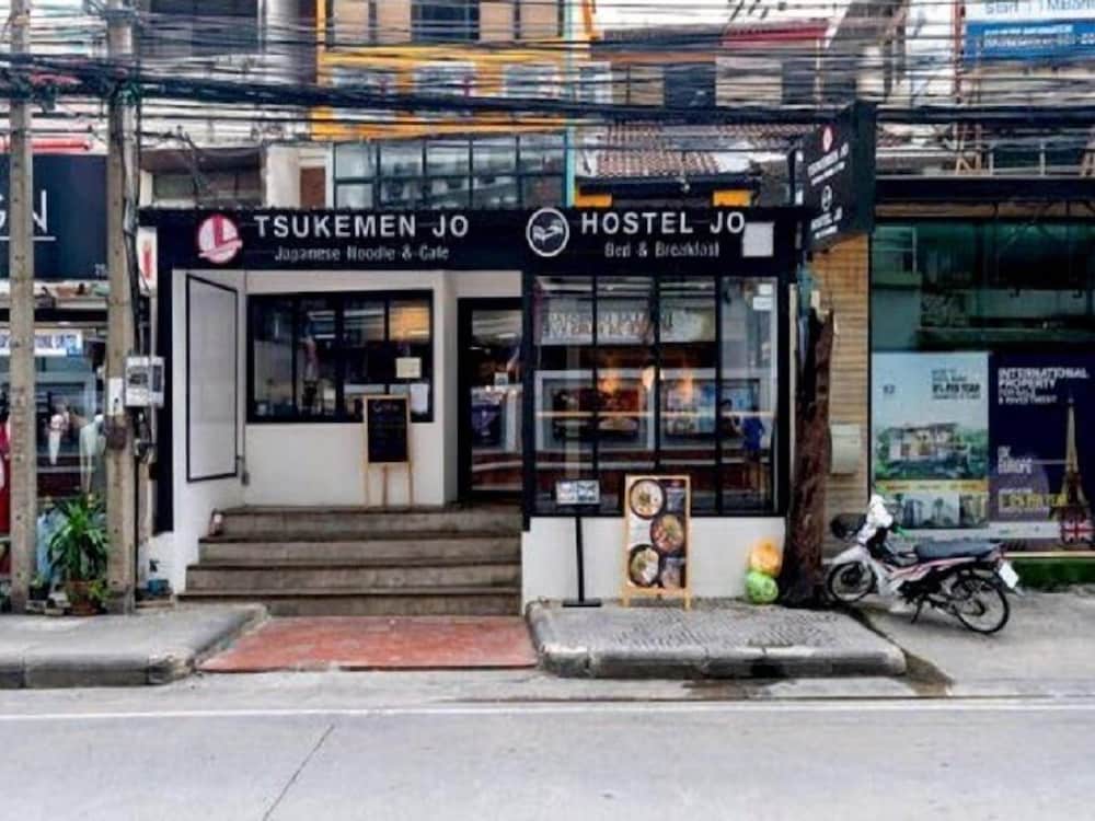 Hostel Jo