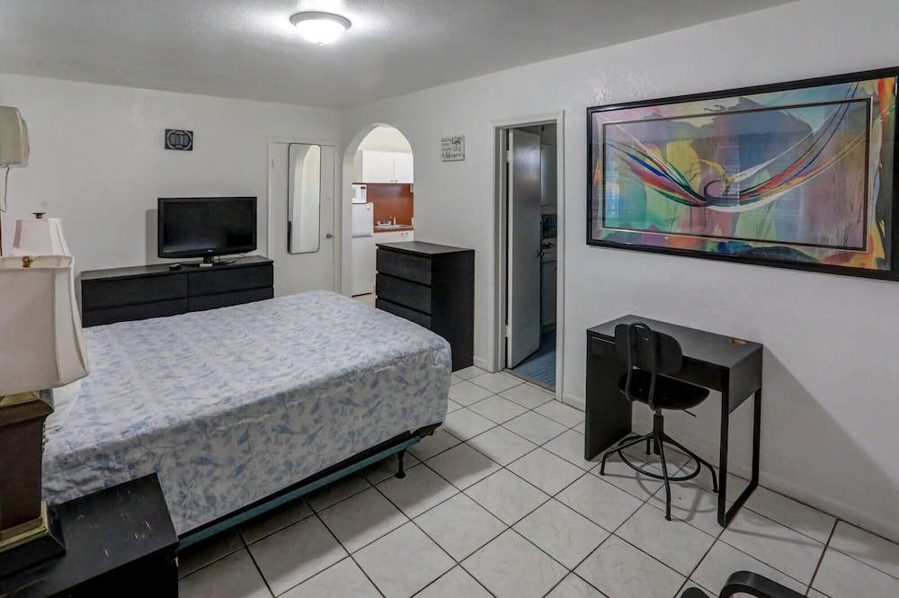 Green Seas Motel - photo 12