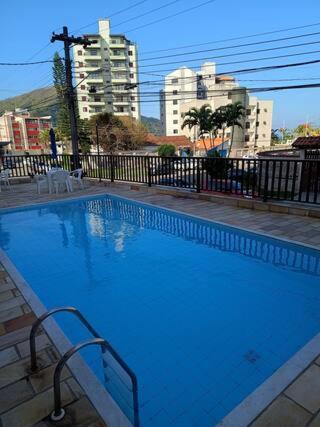 Apto pé na areia com piscina — 4-Star Luxury Hotel in Caraguatatuba, Brasil