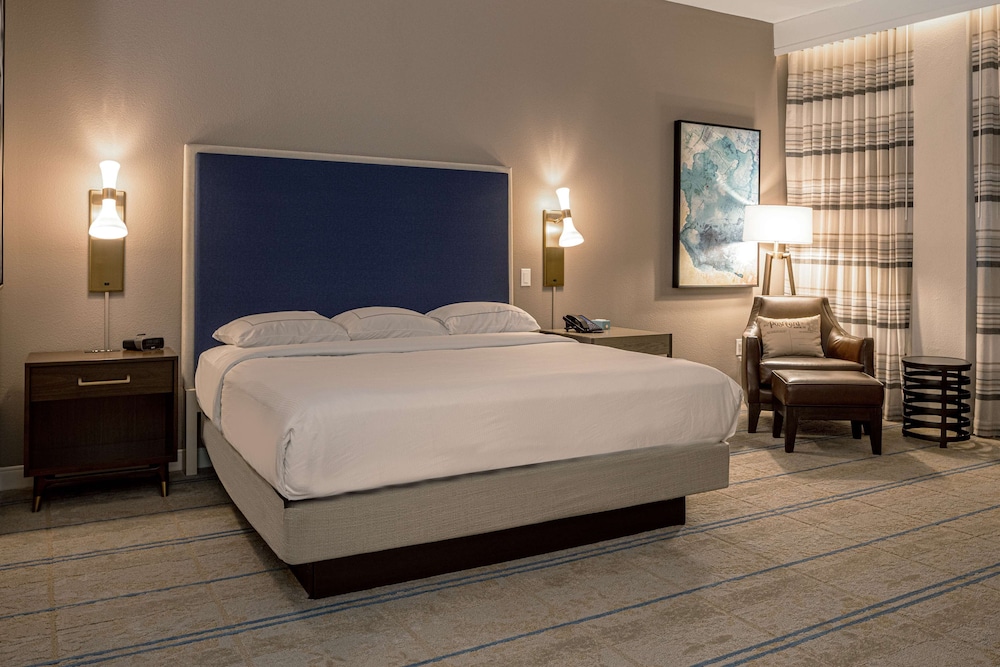 Hilton Austin Airport - photo 9