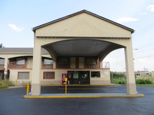 Crown Inn - carbon neutral hotel in Memphis