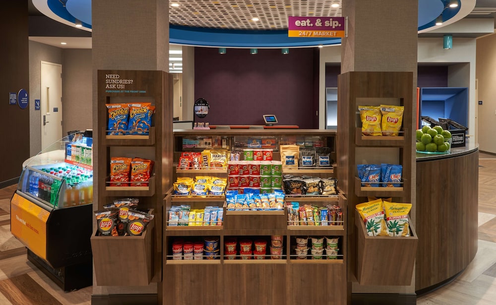 Tru by Hilton Fort Lauderdale Downtown - photo 6