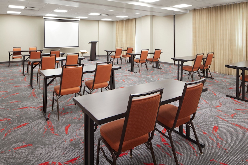 Fairfield Inn & Suites by Marriott Columbus OSU - photo 41