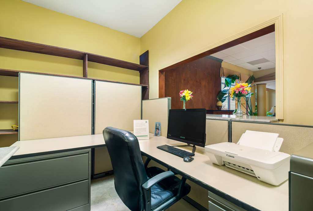 Suburban Studios Buffalo Airport - photo 41