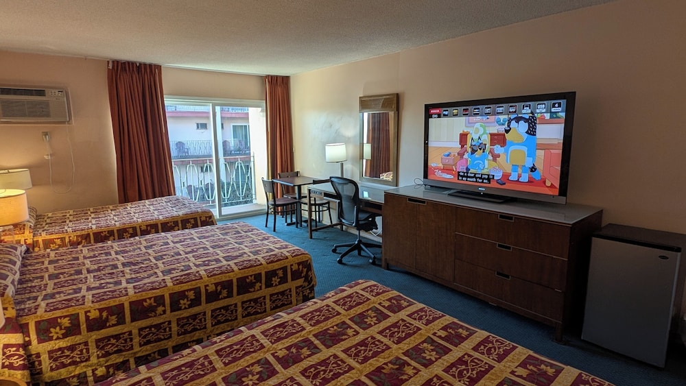 Royal Century Hotel - photo 8