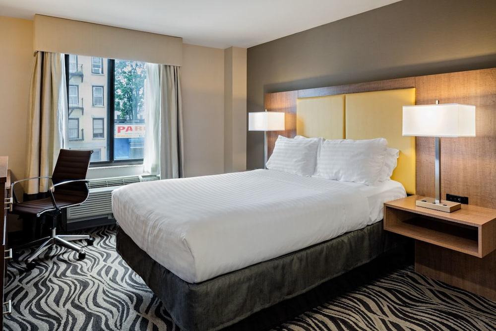 Holiday Inn Express New York Brooklyn - photo 10