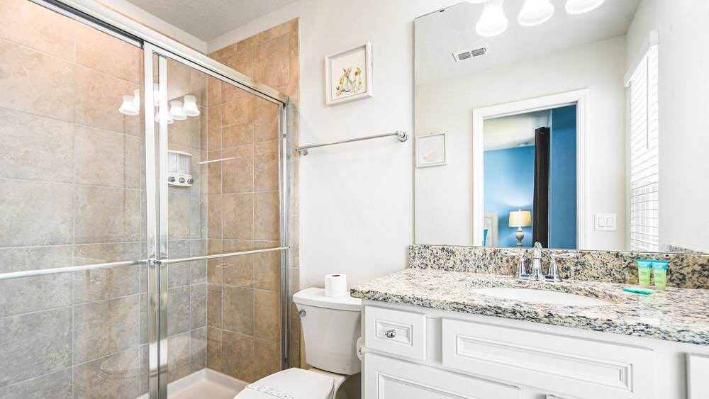 7BR Lake View Villa Pool Spa Solterra Resort - photo 18