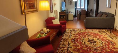 La Torre del Moro RH Collection — 4-Star Luxury Hotel in Rome, Italy