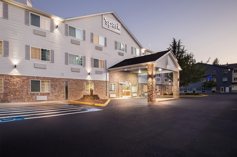 Spark by Hilton Tumwater — hotel near Olympia Regional Airport