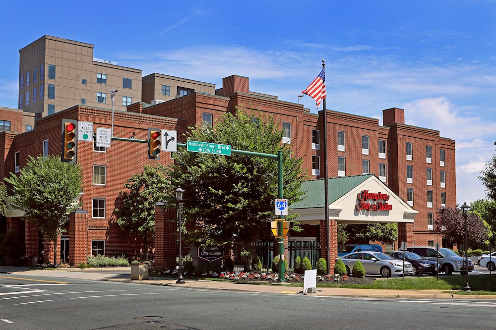 Hampton Inn & Suites Charlottesville At the University - photo 39