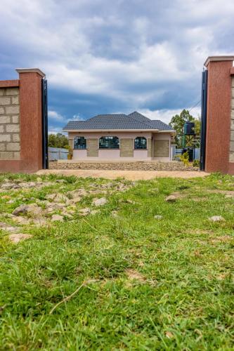 Typhin Havens — Nanyuki — photo 3