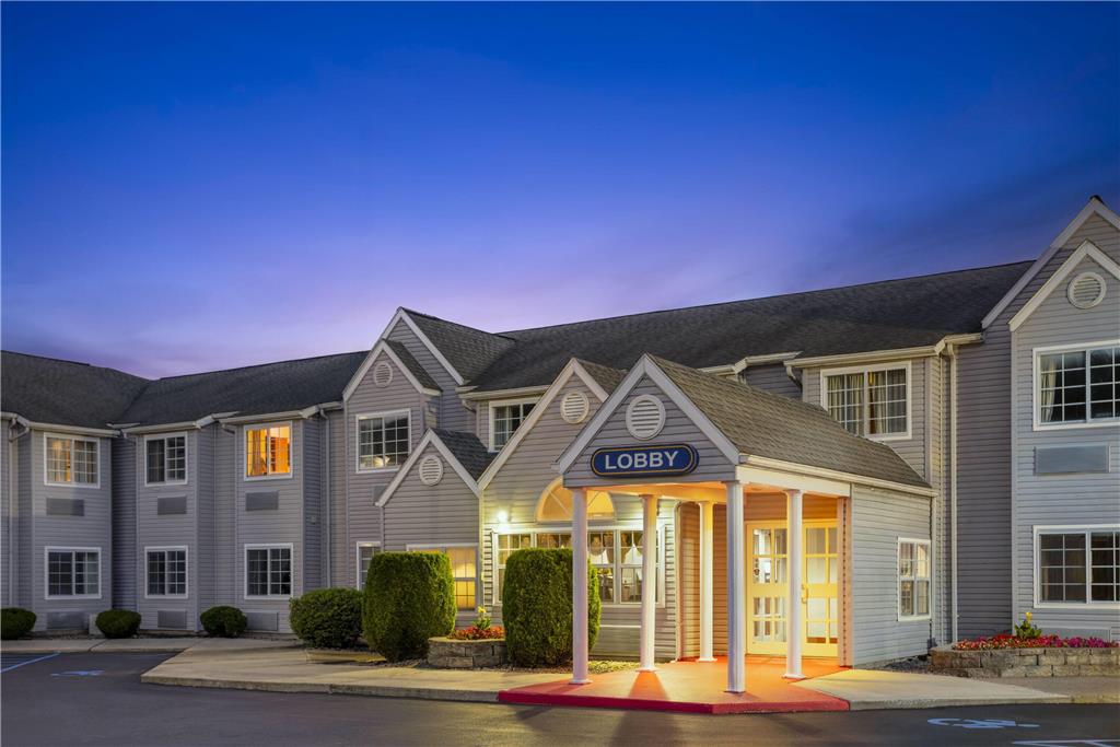 Microtel Inn by Wyndham Albany Airport - photo 3