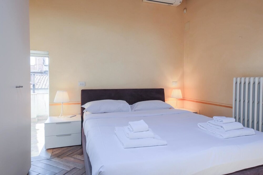 Ricasoli Terrace — 4-Star Luxury Hotel in Florence, Italy