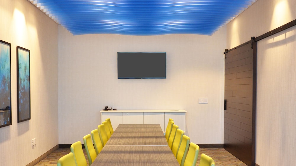 Holiday Inn Express & Suites Jacksonville W I295 and I10 by IHG - photo 37