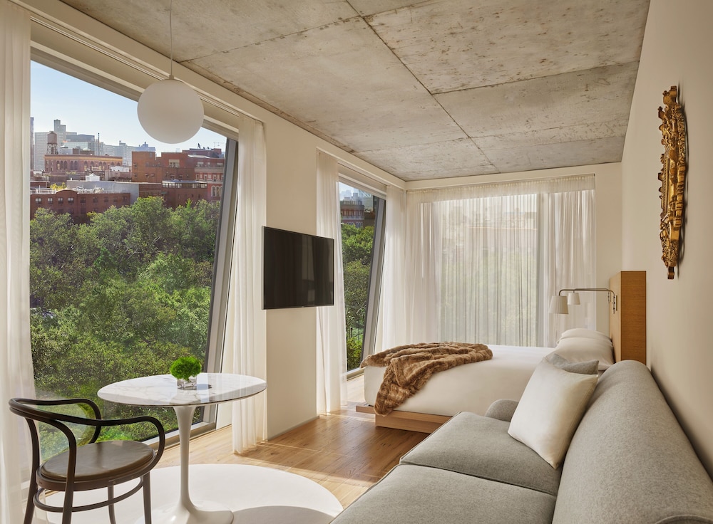 PUBLIC an Ian Schrager hotel - photo 14