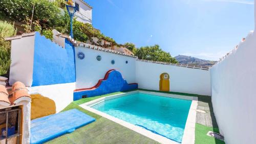 Villa Carlitos Comares by Ruralidays — 4-Star Luxury Hotel in Comares, Spain