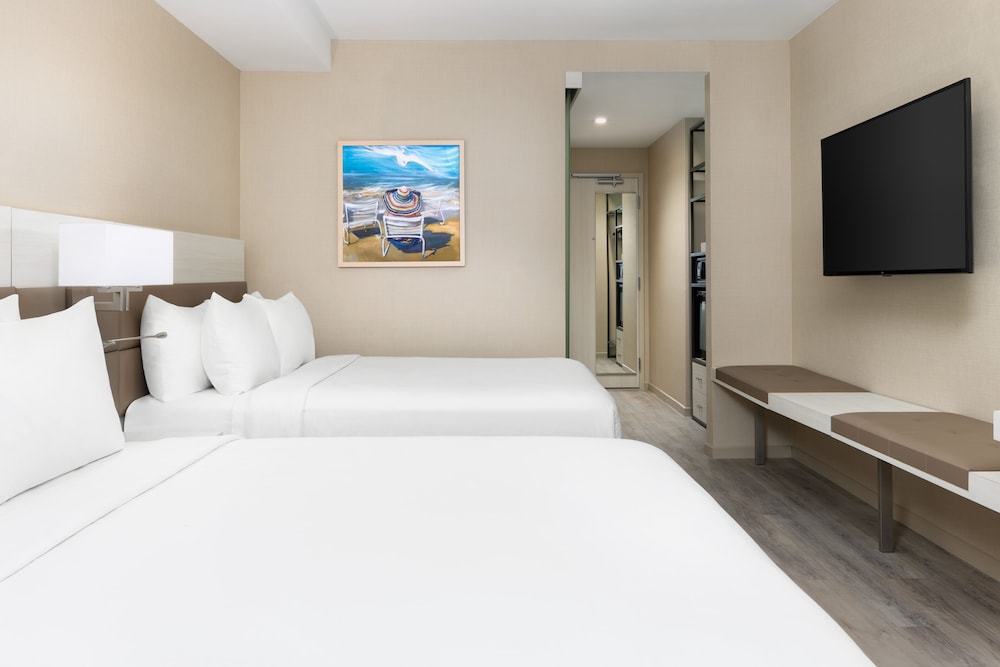 AC Hotel by Marriott Jacksonville St Johns Town Center - photo 9