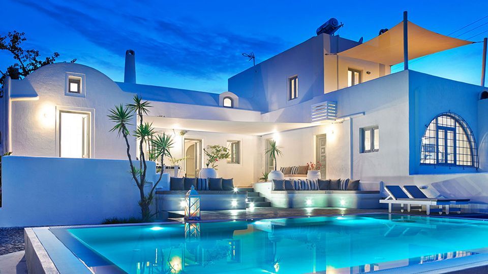 Aleria Villa — 4-Star Luxury Hotel in Mesaria, Greece