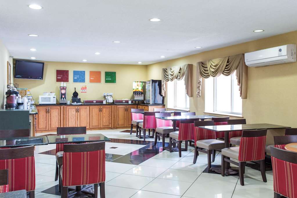 Comfort Inn Columbia West - photo 39