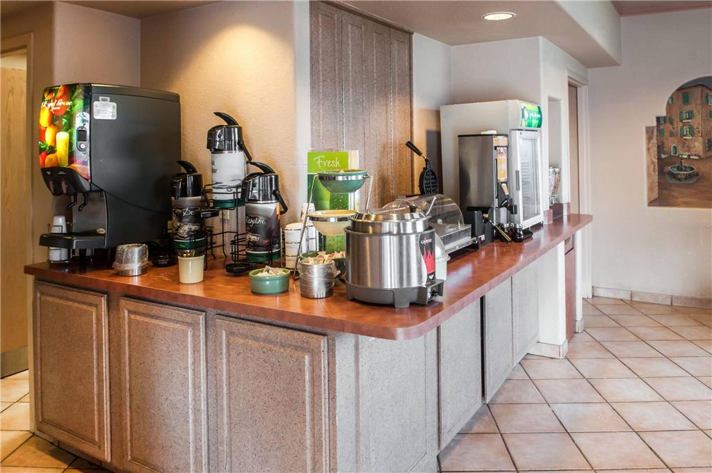 Quality Inn & Suites Las Cruces University Area - photo 29
