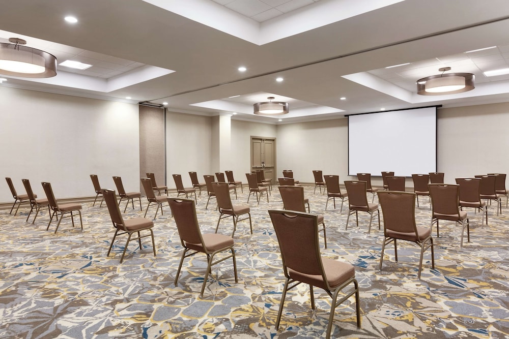 Embassy Suites by Hilton Milpitas Silicon Valley - photo 57