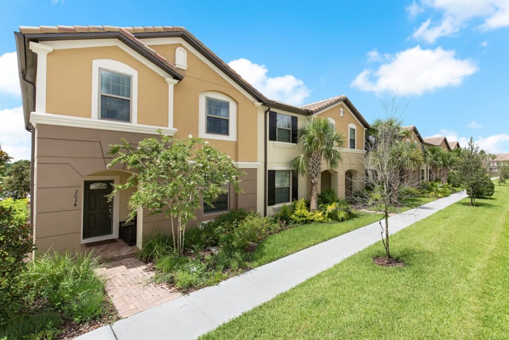 Stunning Disney Home w Pool & Free Resort Access - photo 39