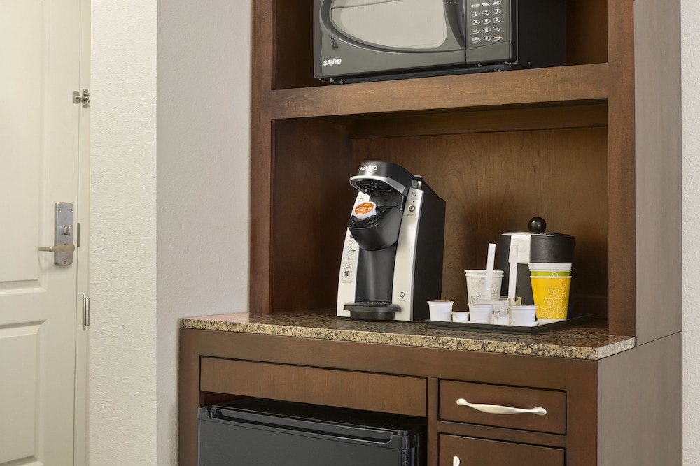 Hilton Garden Inn Abilene - photo 18