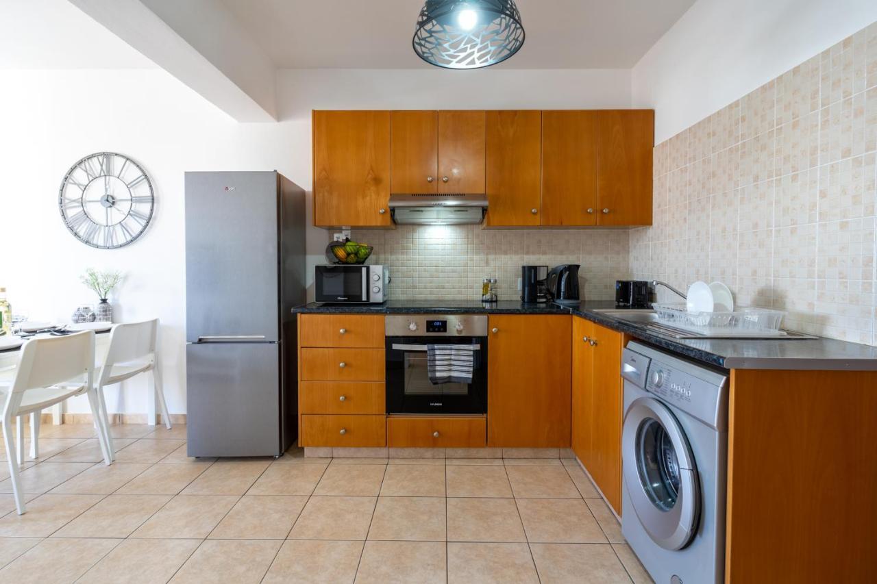 Polyn 1 Bedroom Apartment in Larnaca