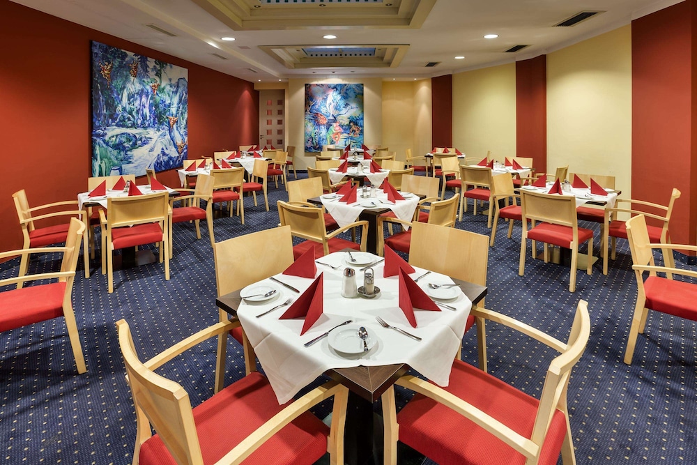 מזון ומשקאות