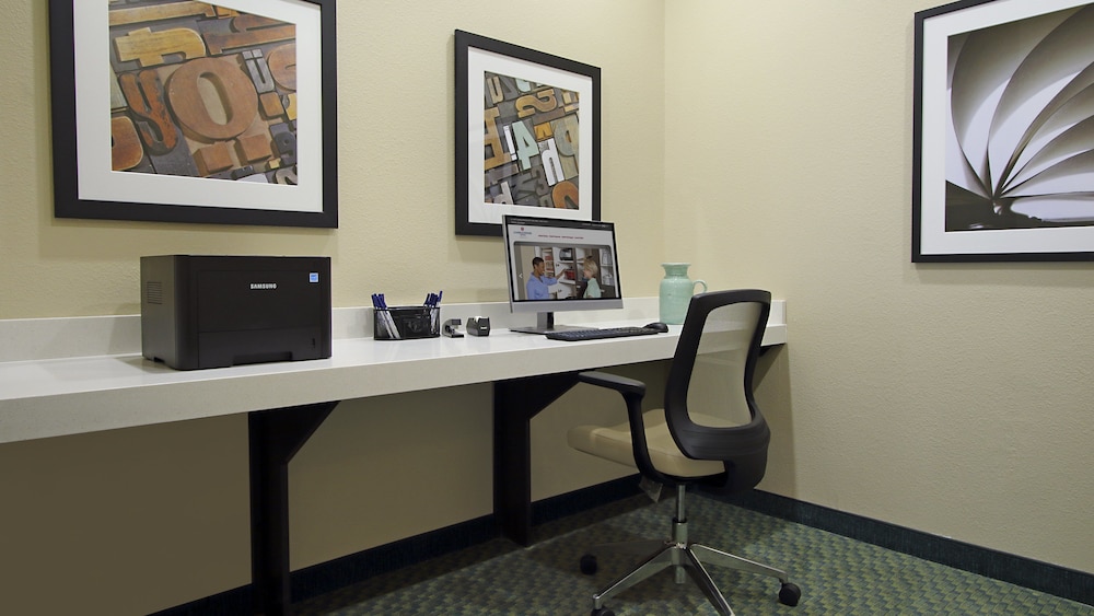 Candlewood Suites Dallas Frisco NW Toyota Ctr - photo 32