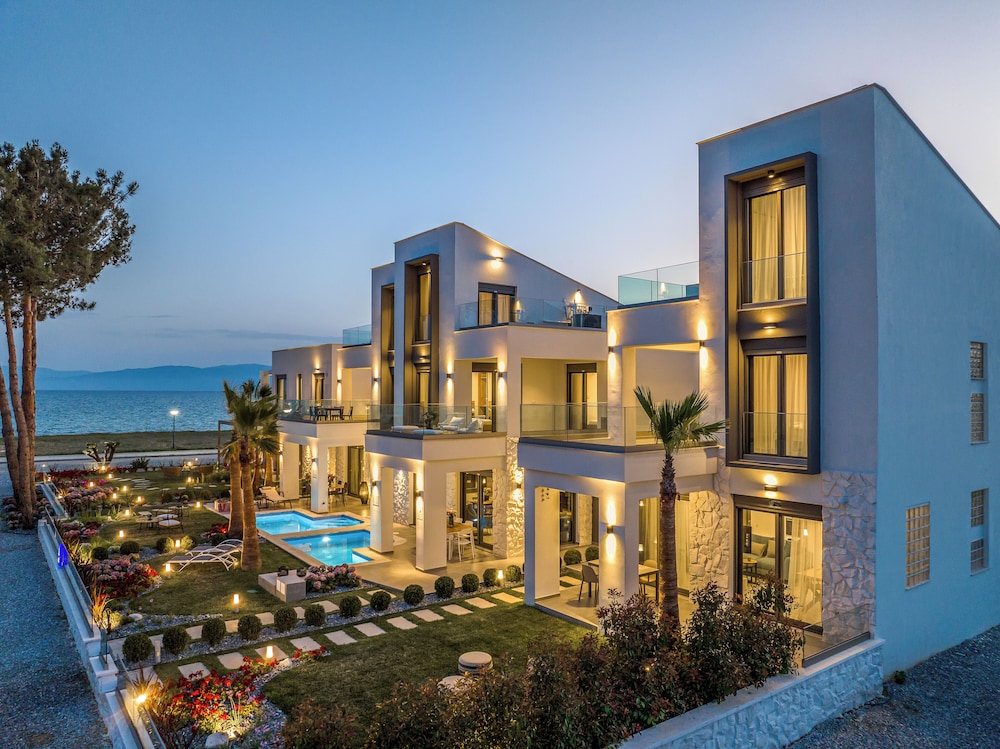 Sea Residence Complex — 4-Star Luxury Hotel in Kavala, Greece