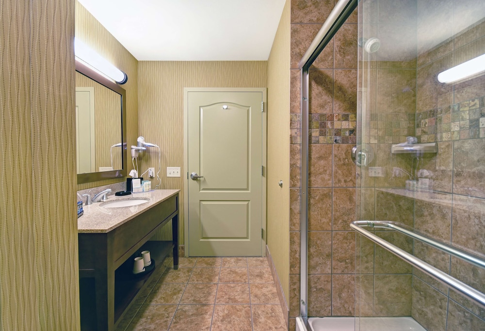 Hampton Inn Beloit - photo 19