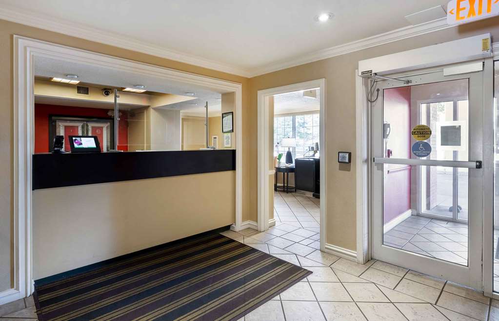 Extended Stay America Suites Cleveland Airport North Olmsted - photo 5