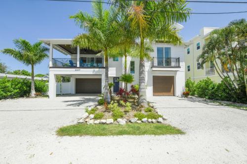 Island Sol by AMI Locals - photo 27