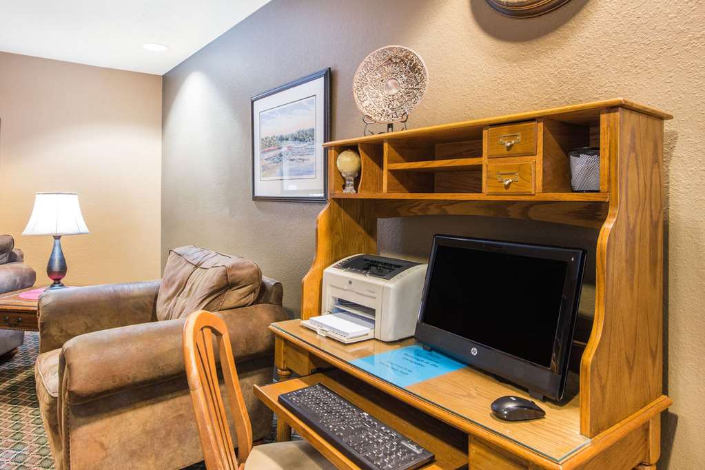 Ramada by Wyndham Spirit Lake Okoboji - photo 26