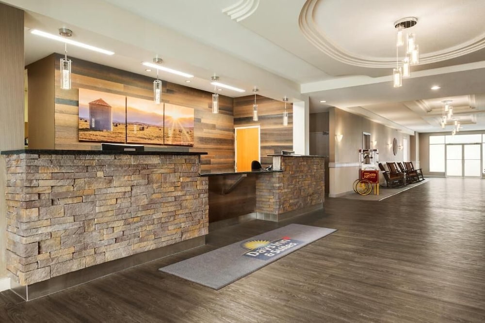 Days Inn & Suites by Wyndham Brooks — Brooks — photo 2