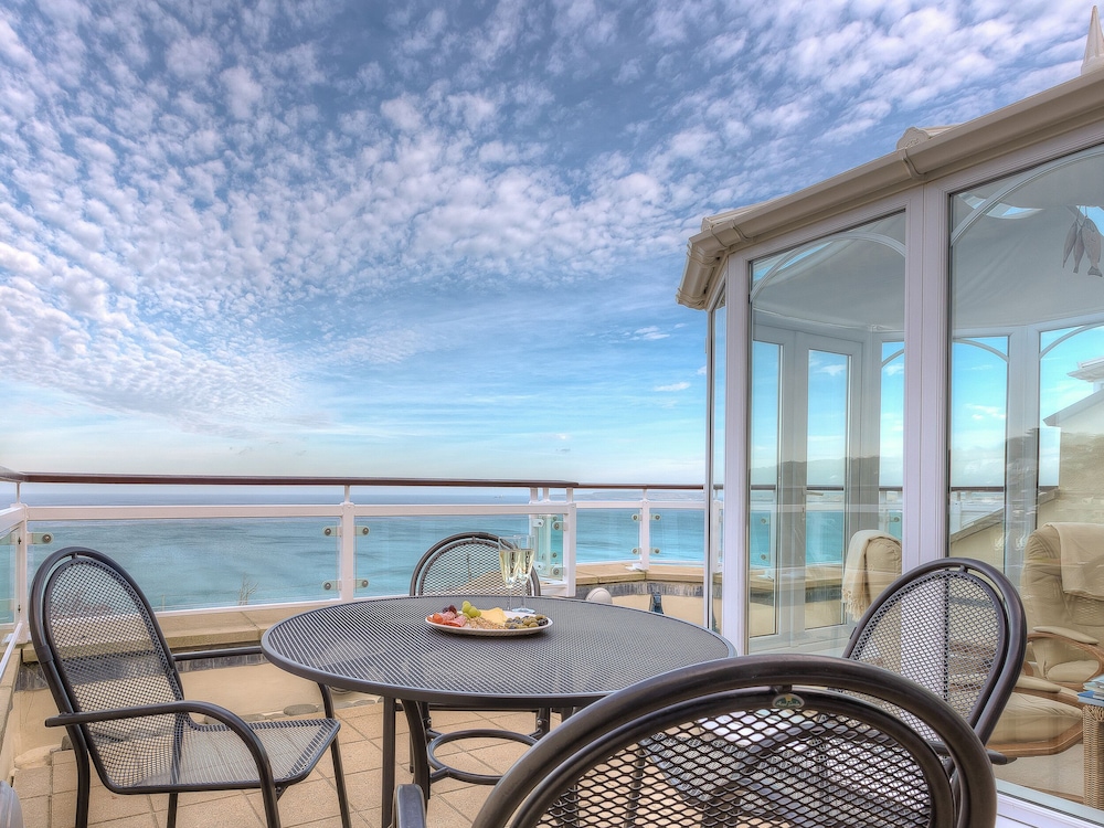 Laurellie — 4-Star Luxury Hotel in St Ives, United Kingdom