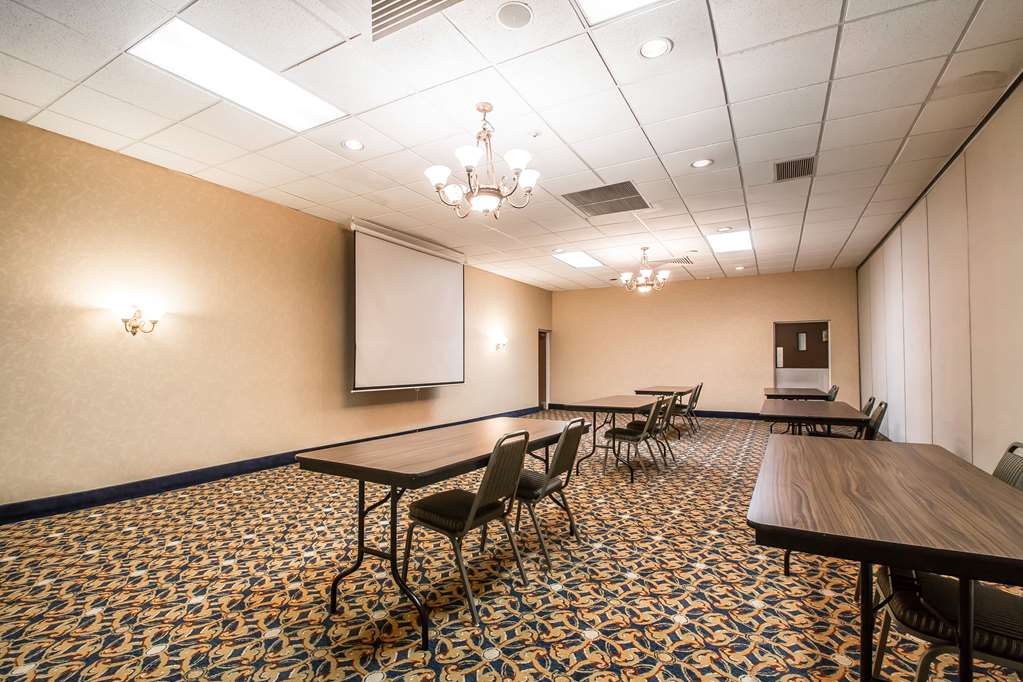 Quality Inn Morris I 80 - photo 26