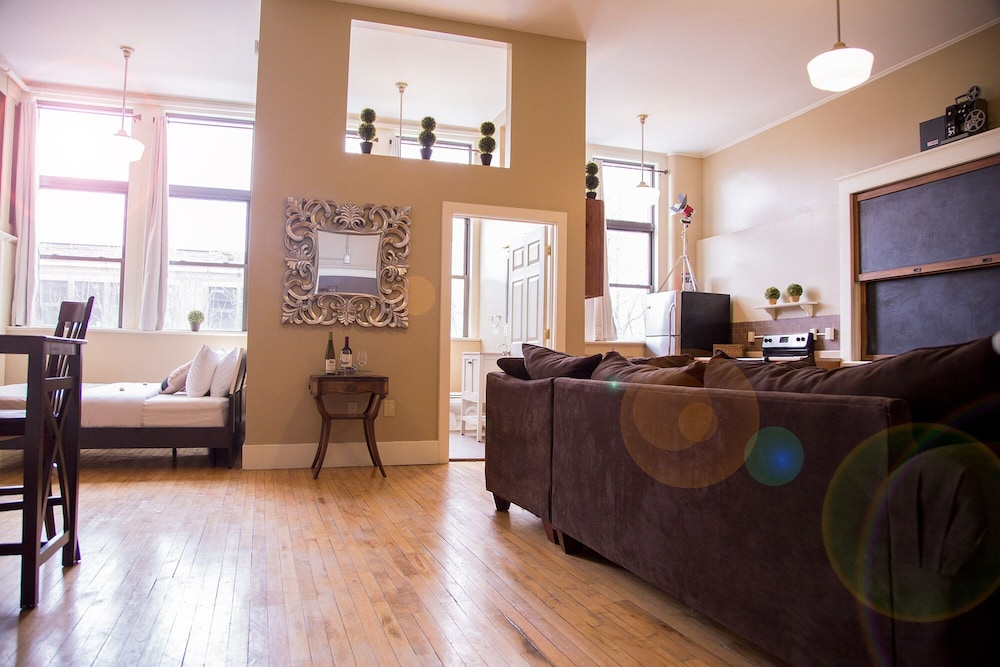 School 31 Lofts at Colors Studios - photo 115