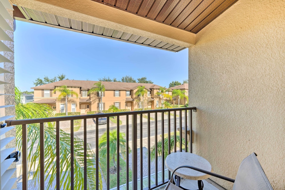 9 Mi to Disney Davenport Townhome with Resort Pool — 4-Star Luxury Hotel in Davenport, United States