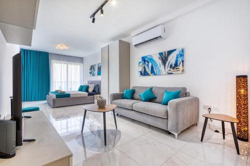 Modern apartment in Paceville — 4-Star Luxury Hotel in San Giljan, Malta
