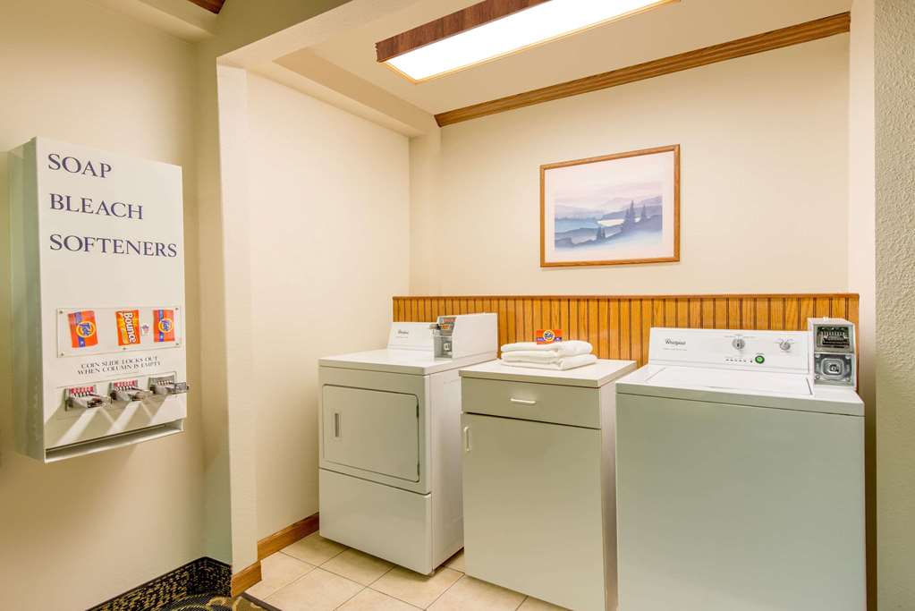 Super 8 by Wyndham Youngstown Austintown - photo 15