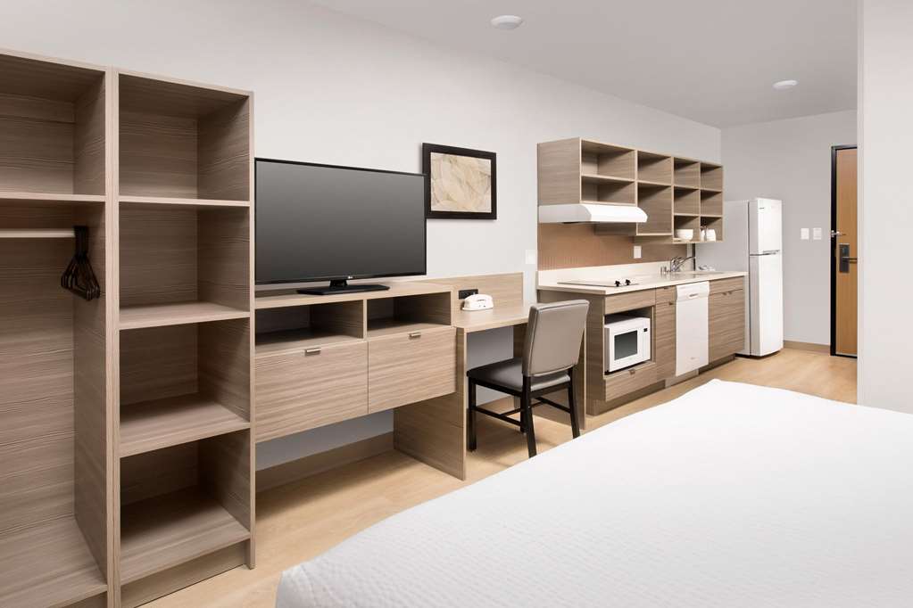 WoodSpring Suites Seattle Redmond - photo 8