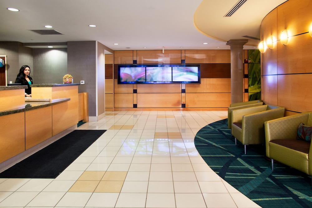 SpringHill Suites by Marriott Medford - photo 3