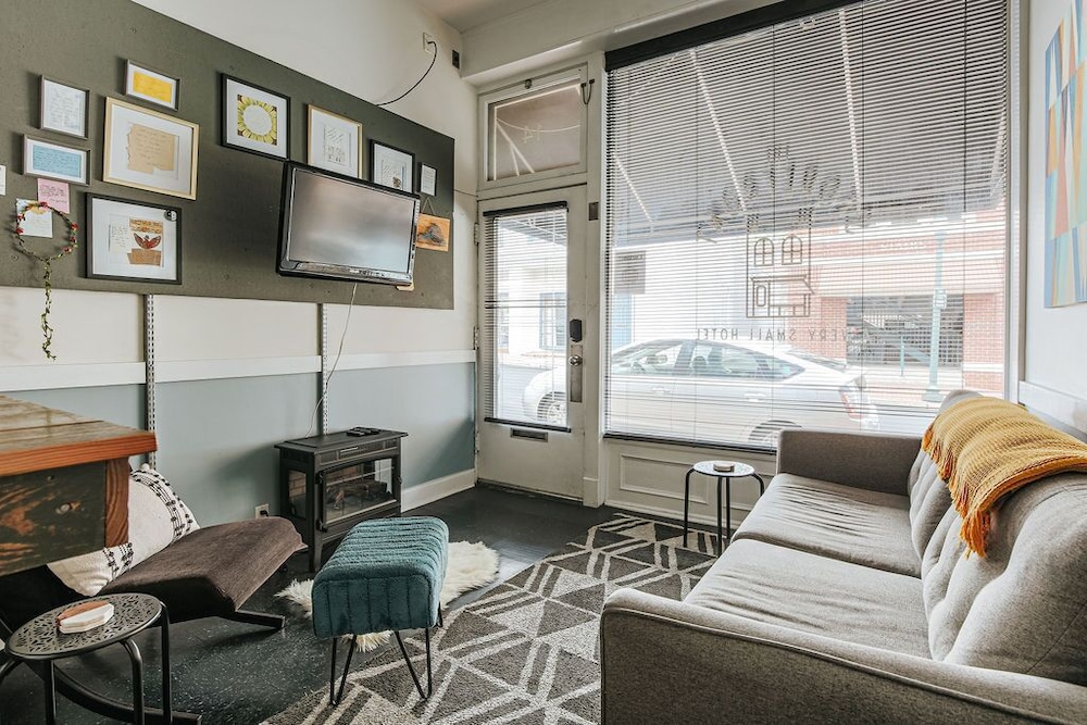 The Storefront - photo 23