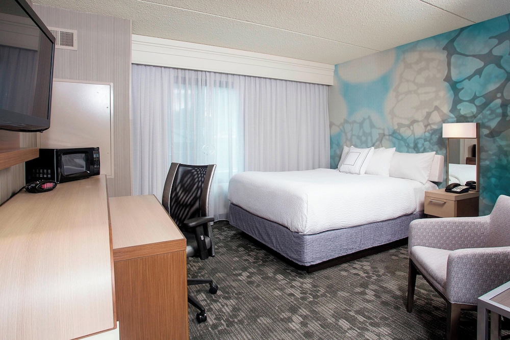 Courtyard Marriott Binghamton - photo 10