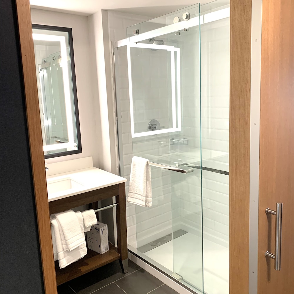 Four Points by Sheraton Albany - photo 21