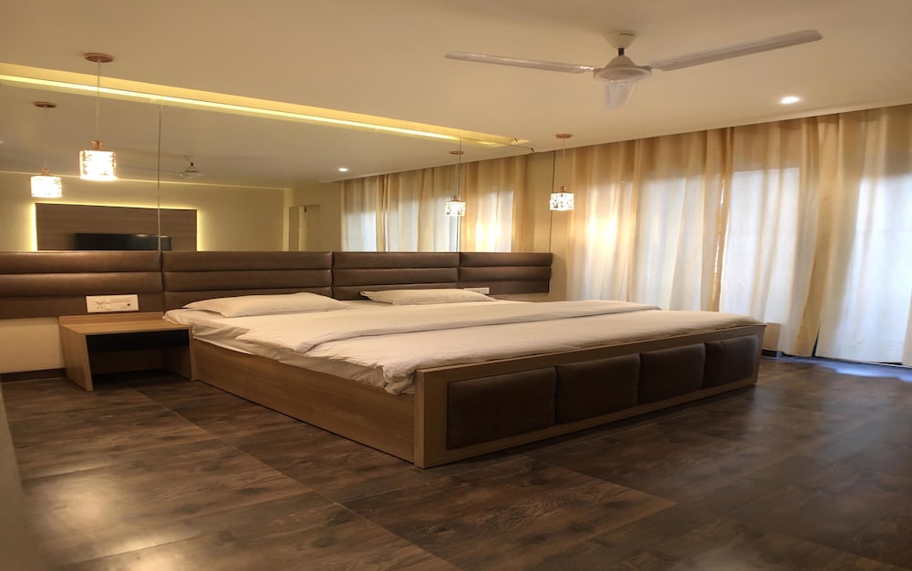 Solitaire Hotel - last minute hotel in New Delhi
