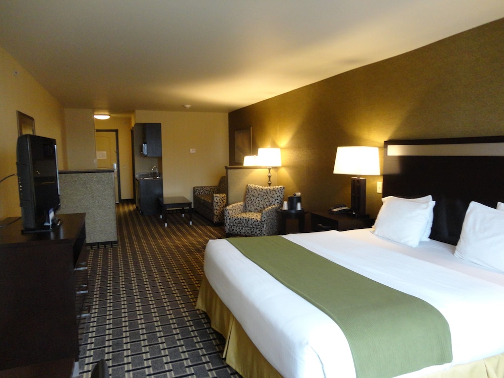 Holiday Inn Express Hotel & Suites Limerick Pottstown by IHG - photo 10