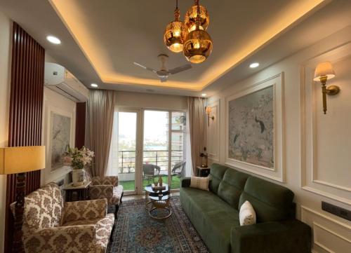 Hostie Spriha 3BHK Serviced Apartment near Golf course road & Worldmark Gurgaon — 4-Star Luxury Hotel in Gurgaon, India